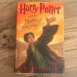 First Edition Harry Potter and the deathly hallows Rare